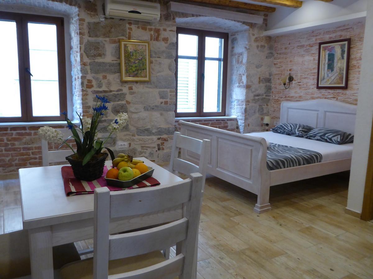 Apartments Dukic Котор Экстерьер фото