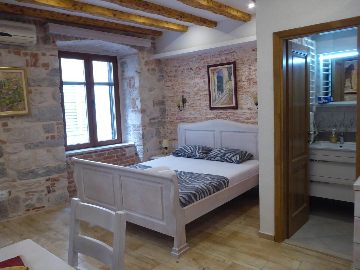 Apartments Dukic Котор Экстерьер фото