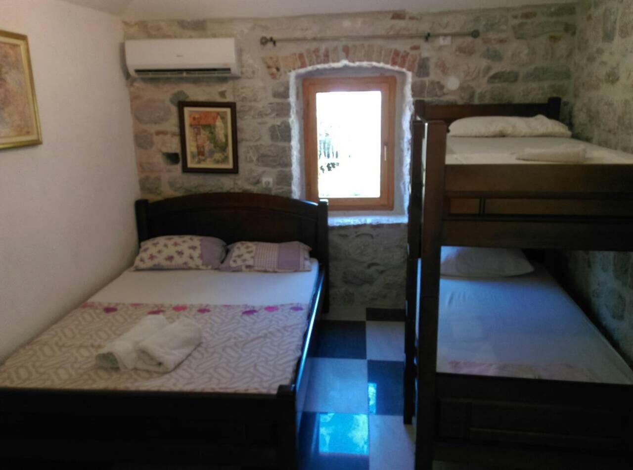Apartments Dukic Котор Экстерьер фото